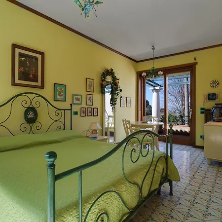 Casa Rossella - Casa Con Giardino By Italianhost וילה קאפרי